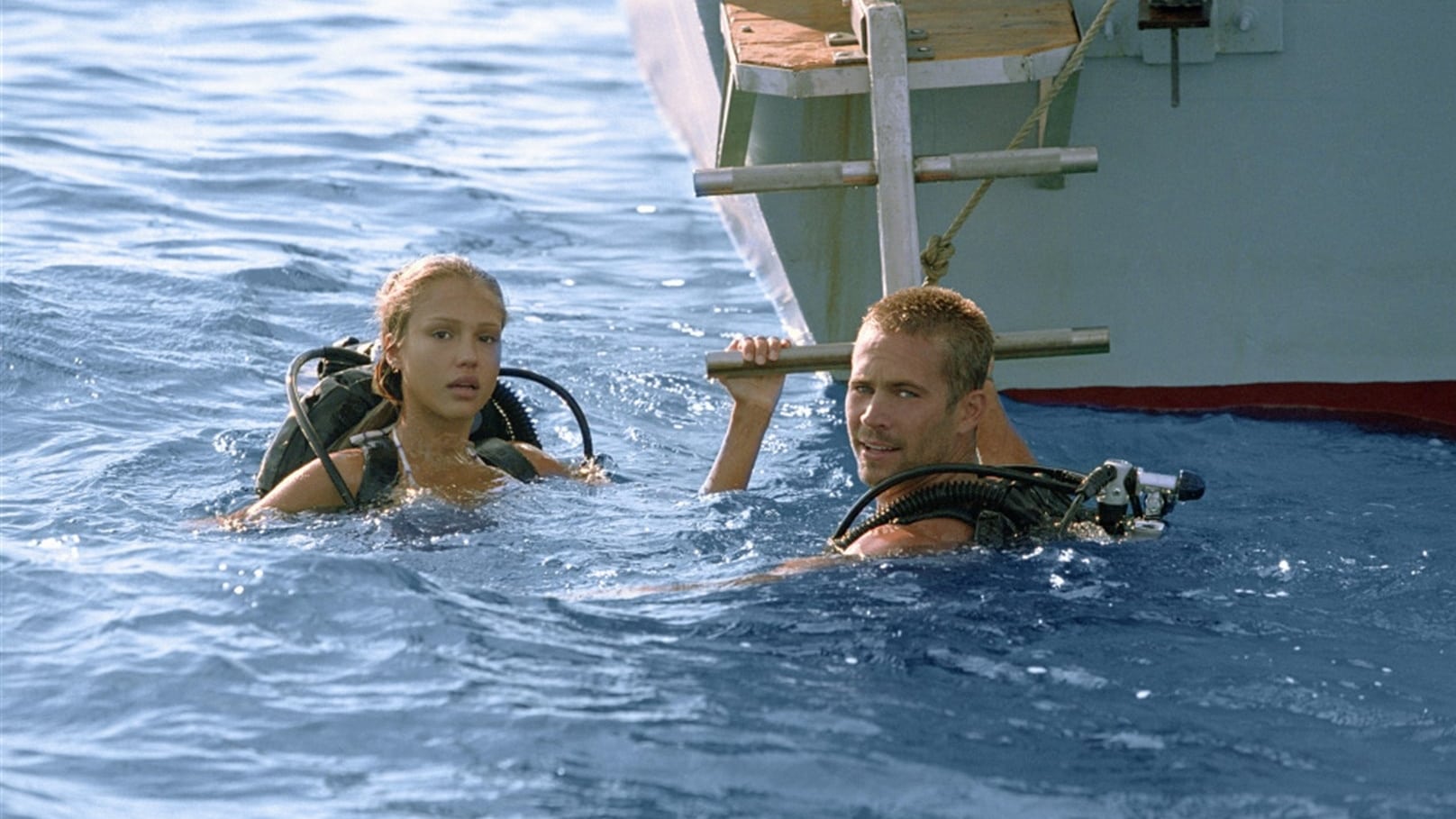 دانلود فیلم Into the Blue 2005