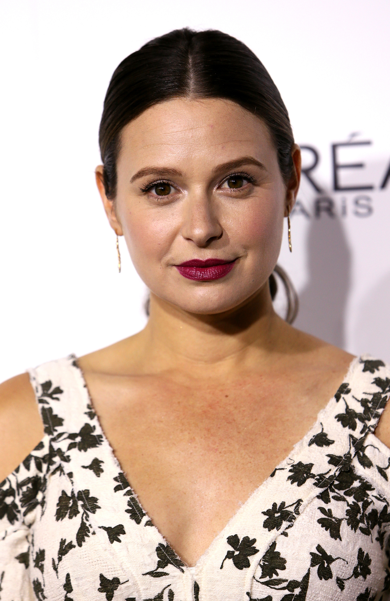 Katie Lowes