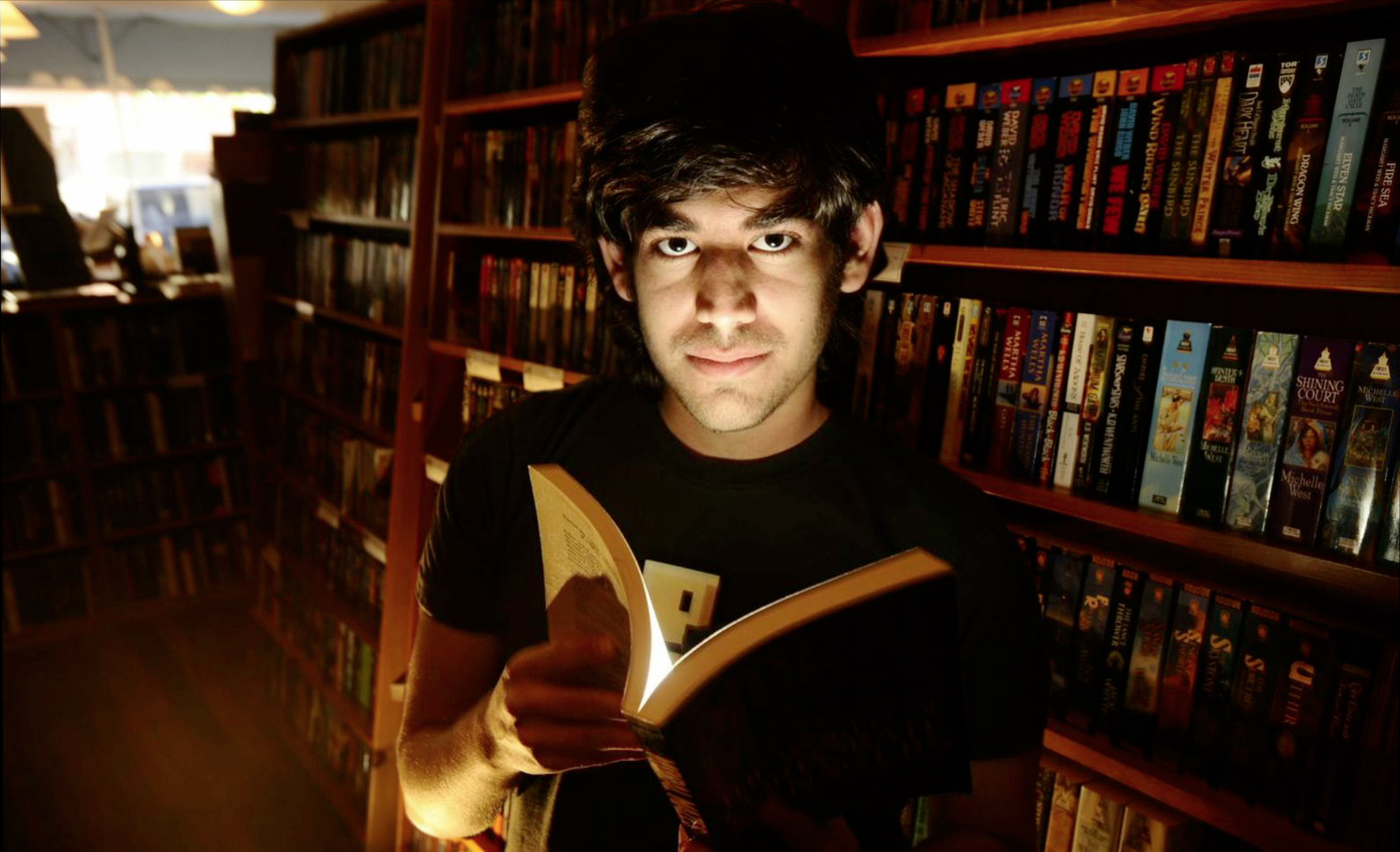 دانلود فیلم The Internet’s Own Boy: The Story of Aaron Swartz 2014