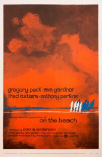 دانلود فیلم On the Beach 1959399529-1159755661